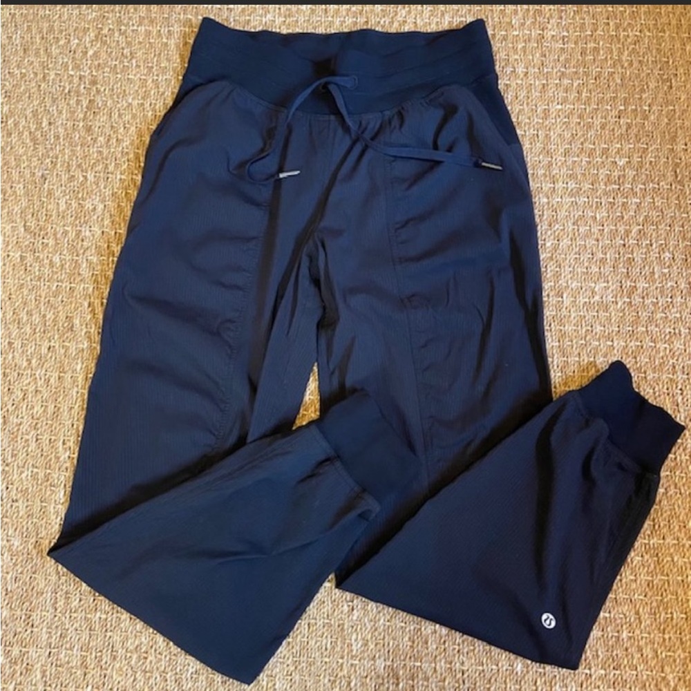Lululemon Dance Studio jogger size 6
